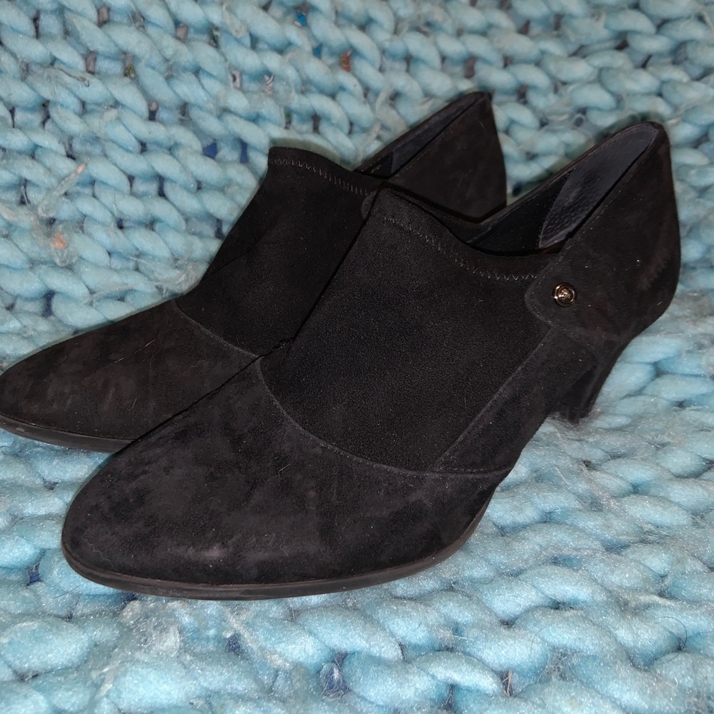 Black suede heeled loafers